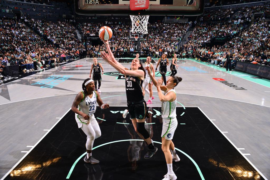 Breanna Stewart puts Game 1 errors behind her as Liberty even WNBA Finals