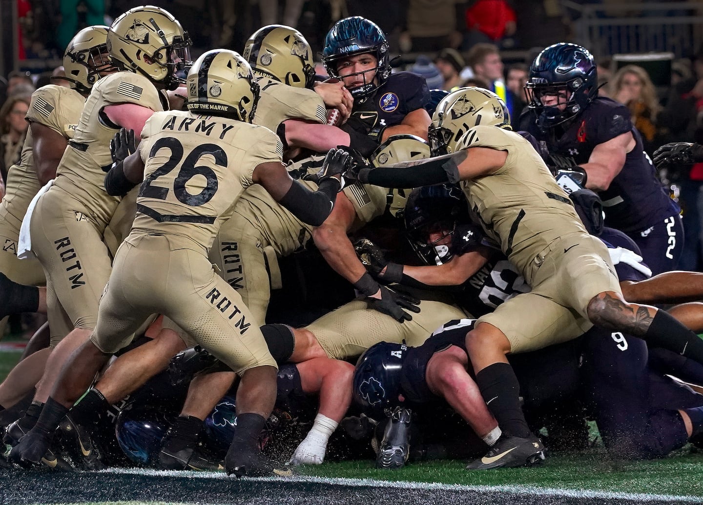 Army,Navy together in AP Top 25 poll for the first time in 64 years