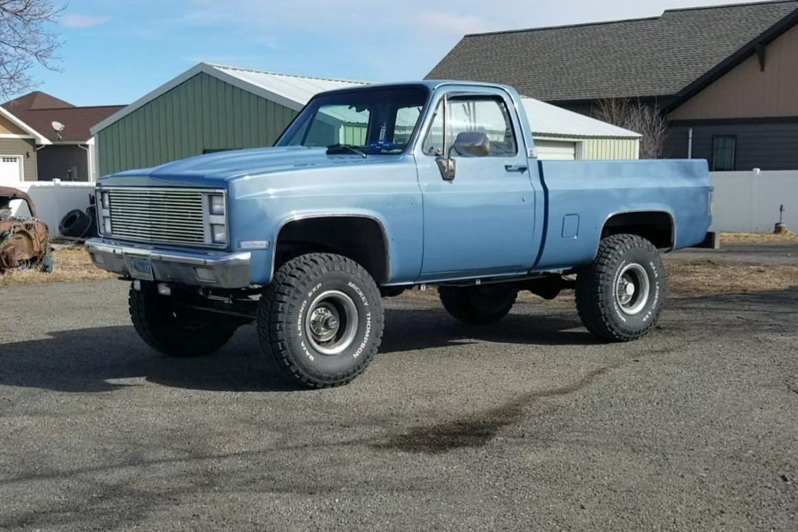 1982 GMC K1500 High Sierra 4×4 4-Speed