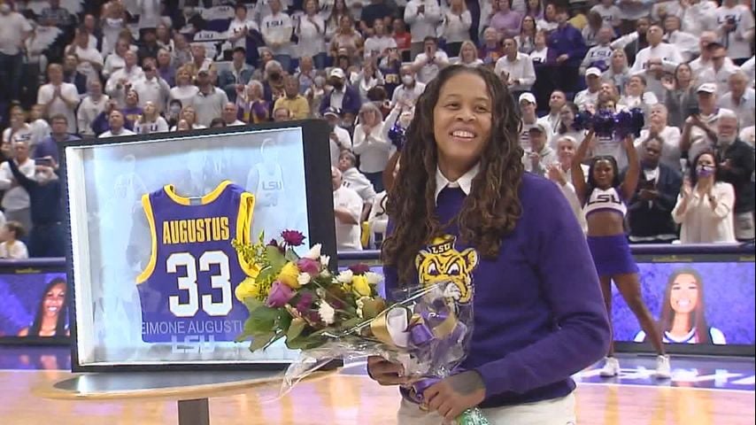 Seimone Augustus inducted into Naismith Basketball Hall of Fame