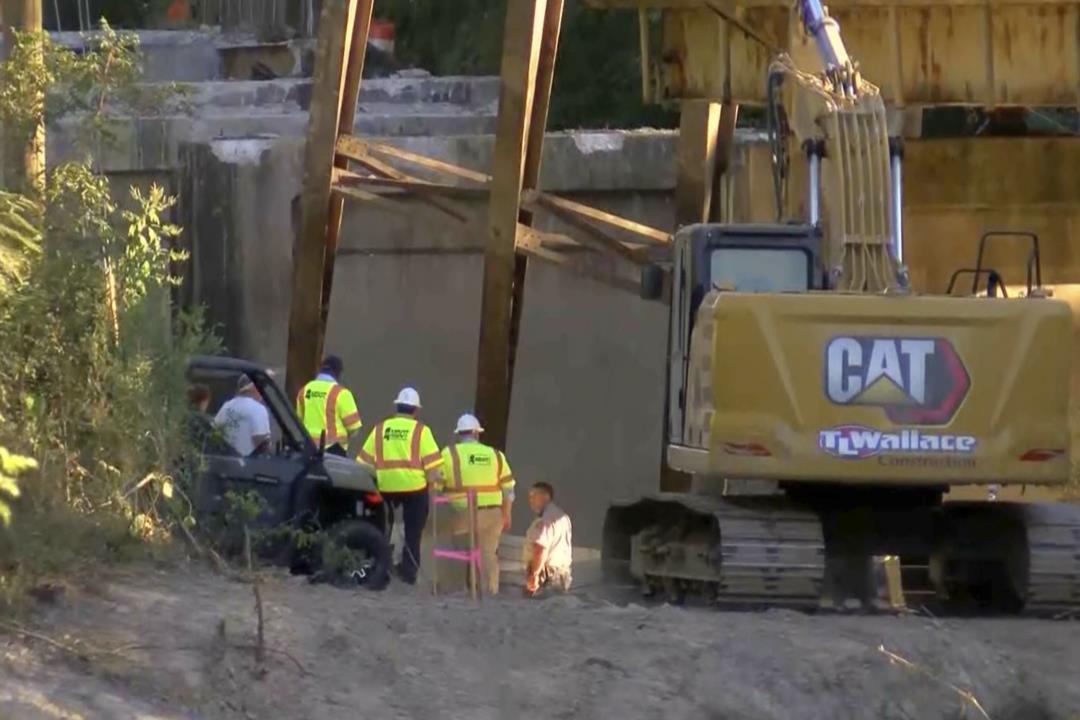 3 Dead, 4 Seriously Hurt in Mississippi Bridge Collapse