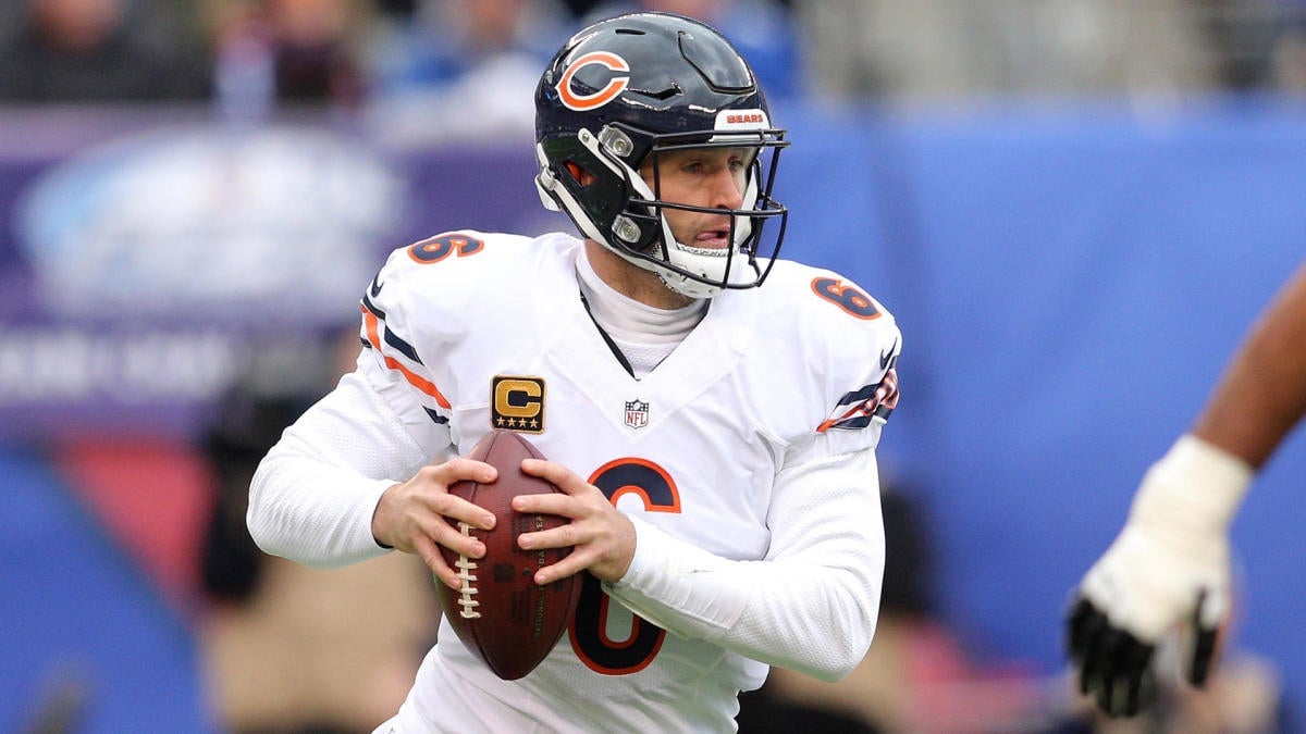 Former NFL QB Jay Cutler arrested in Tennessee for DUI and possession of a handgun, per report