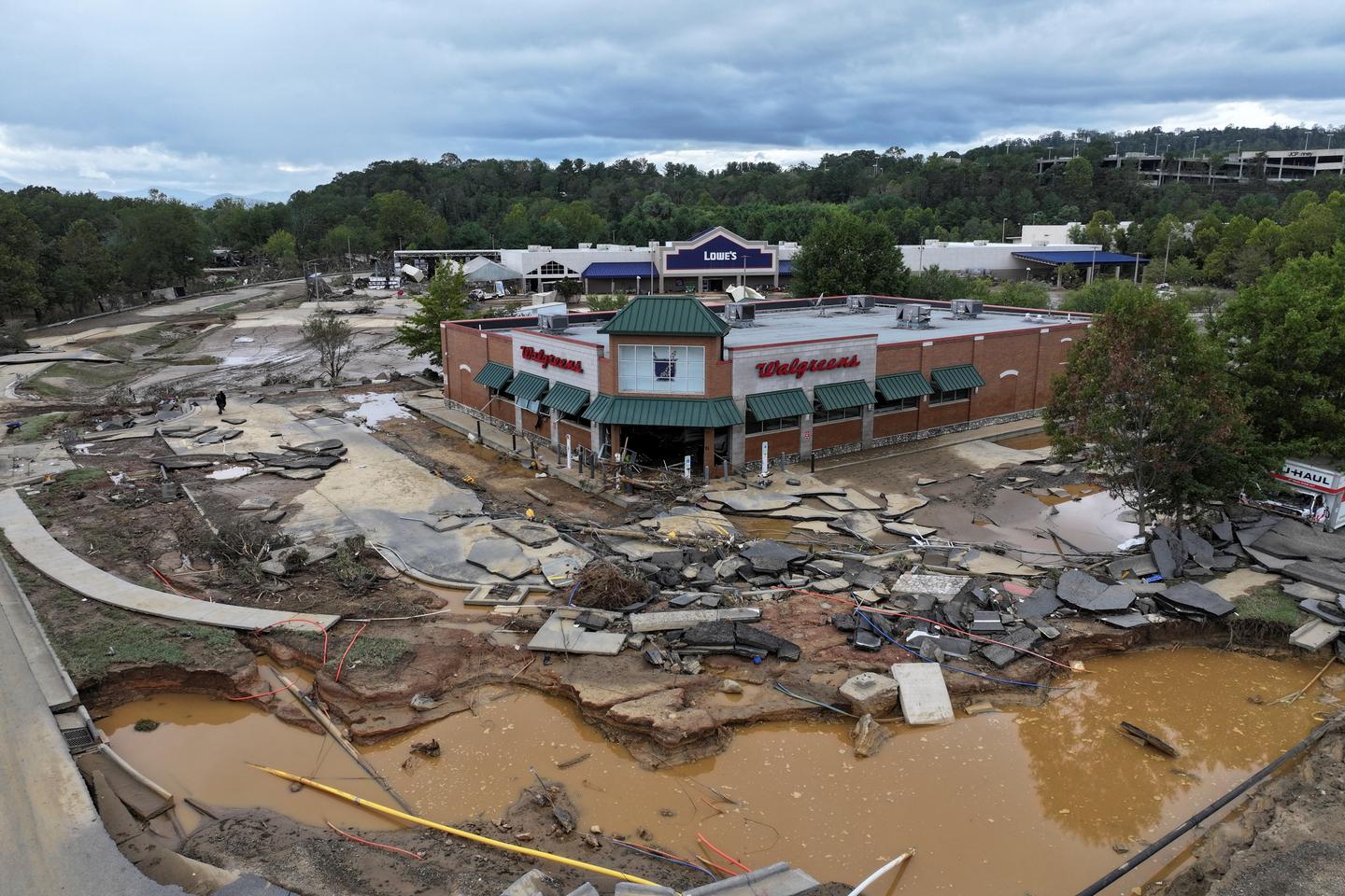 Ouragan Hélène aux Etats-Unis : le bilan s’élève désormais à 91 morts, les recherches de disparus se poursuivent