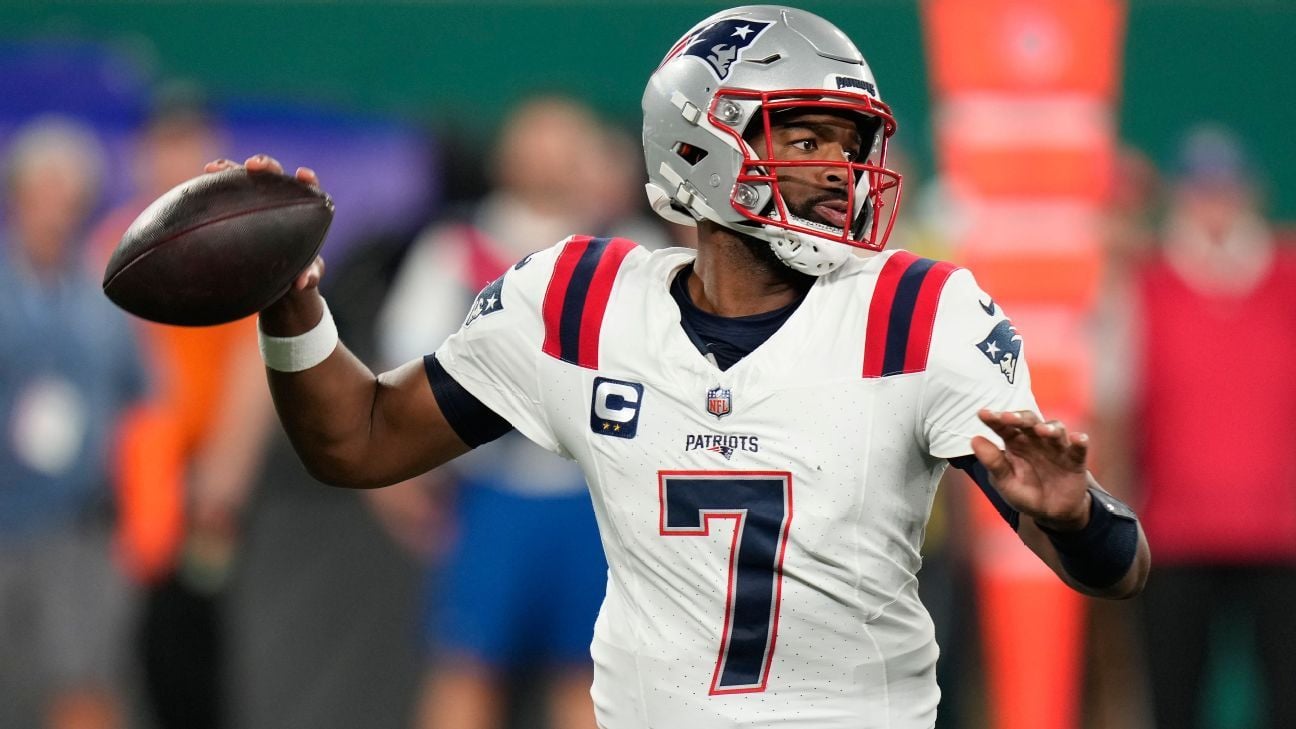 Patriots QB Brissett to remain starter, says Mayo