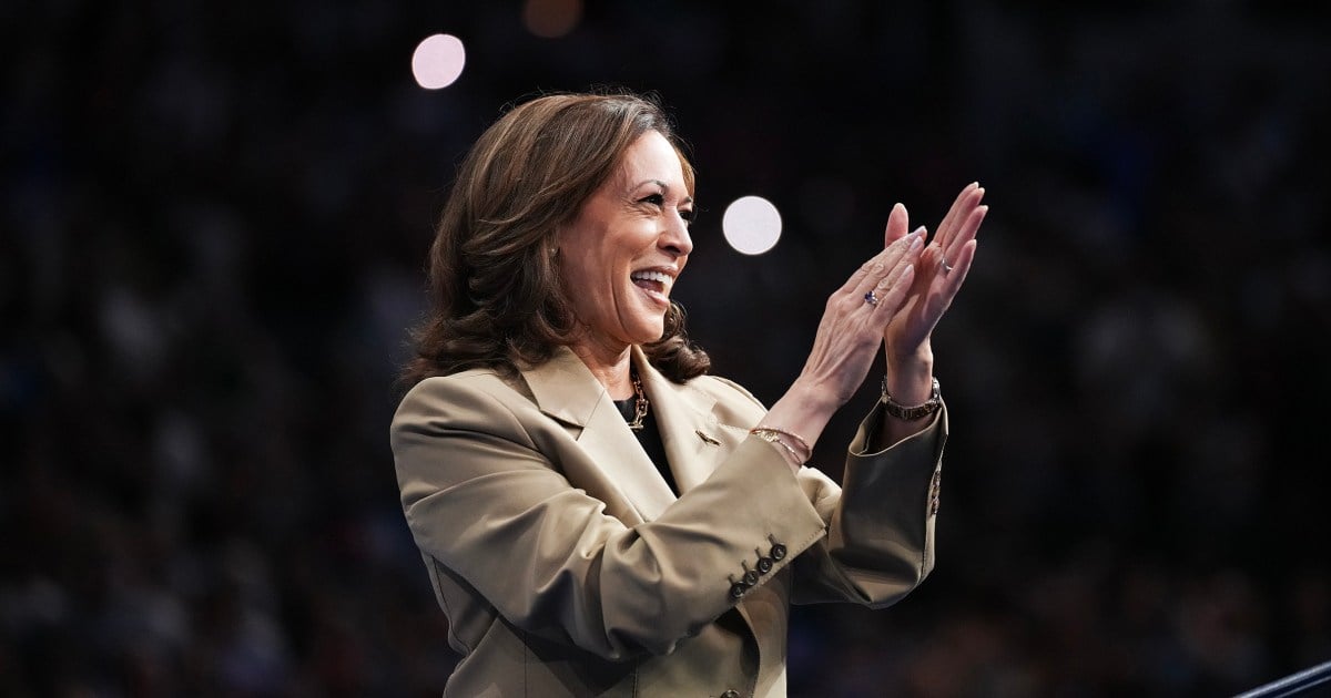 Harris leans on ‘McCain Republicans’ to close the deal in Arizona