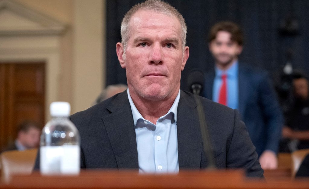 Retired NFL Quarterback Brett Favre Says He Has Parkinson’s Disease