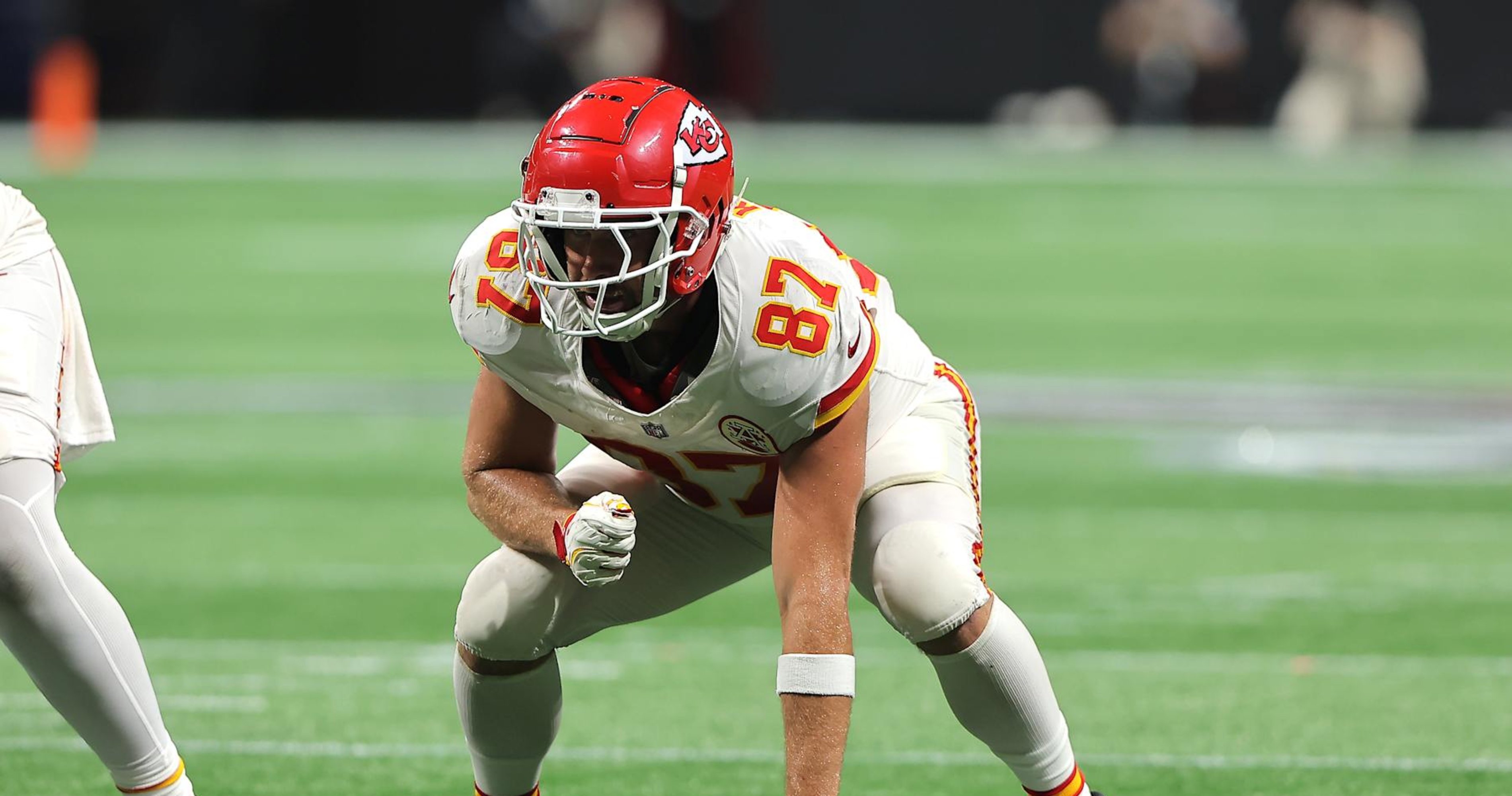 Chiefs' Travis Kelce 'Not Worried' About Early Season Slump: 'It's Football, Baby'