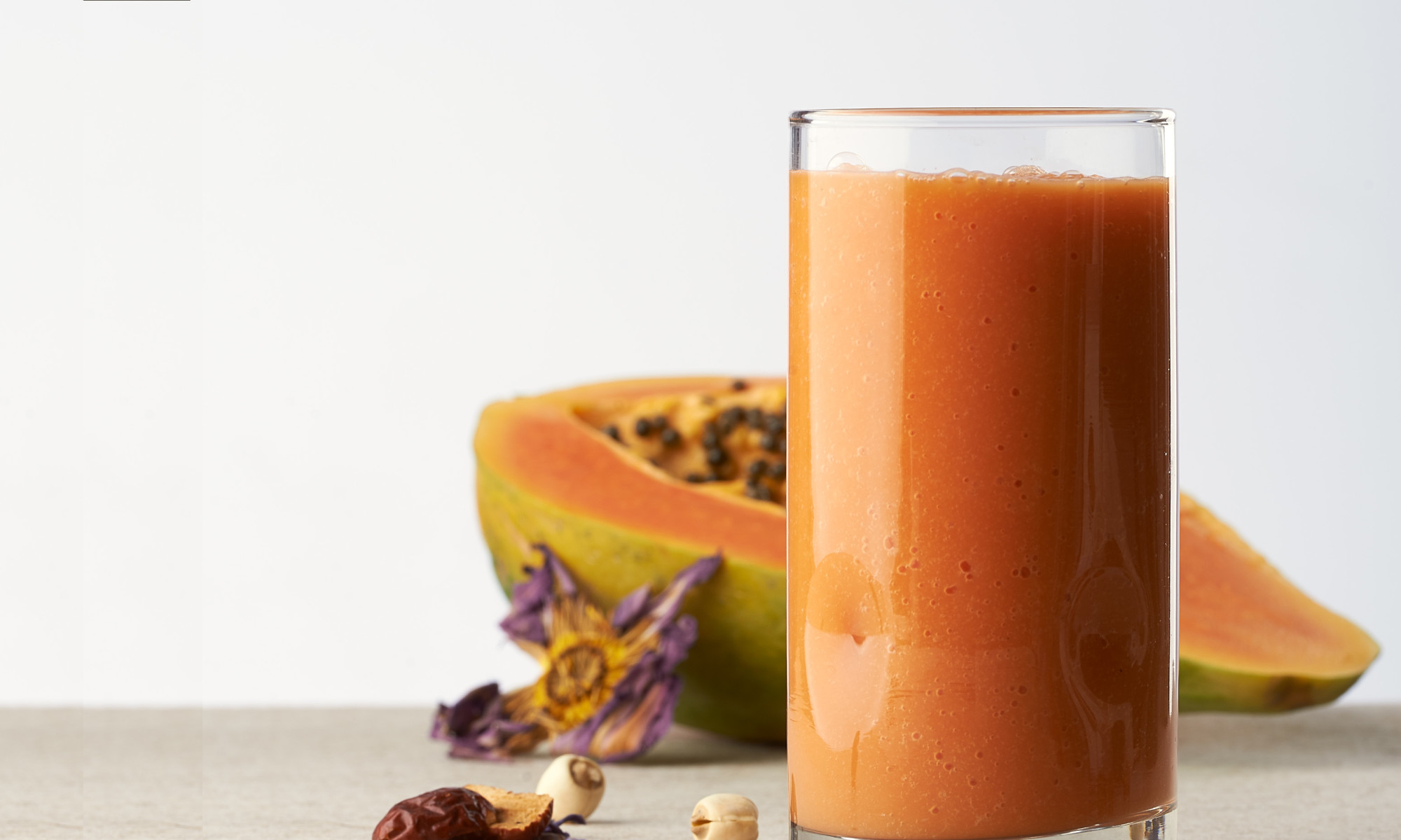 The Digestion-Friendly Smoothie Recipe That A Traditional Chinese Medicine Specialist Swears By