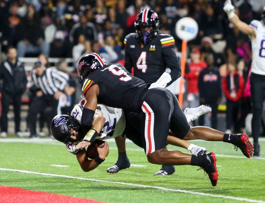 Northwestern beats Maryland 37-10