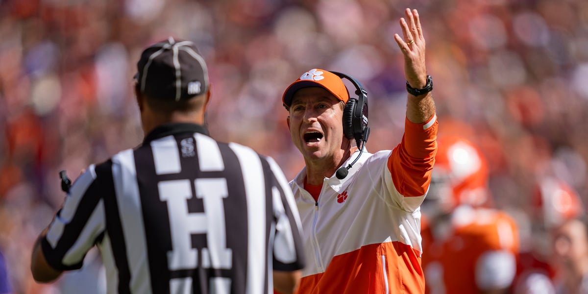 Clemson uses 21-0 third quarter to pull away from Virginia, 48-31