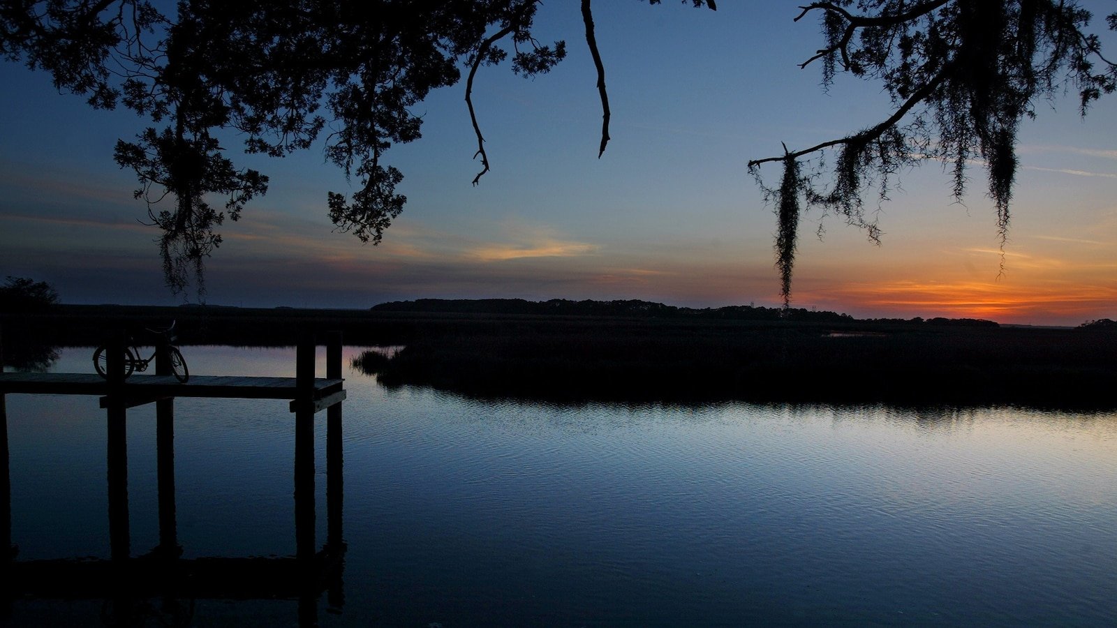 At least 7 dead, multiple injured after gangway collapses on Georgia's Sapelo Island