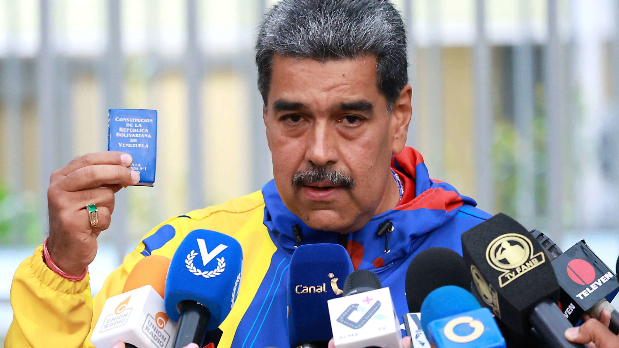 Maduro anuncia que adelanta la Navidad en medio de la crisis política en Venezuela