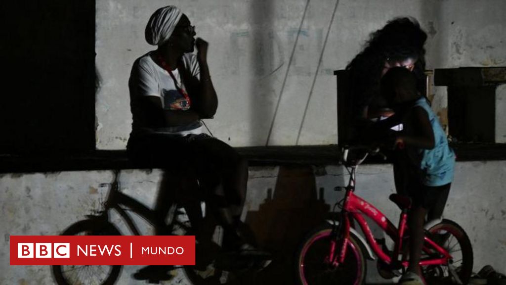 "La poca comida que tenía se pudrió": por qué Cuba está sufriendo los peores apagones de los últimos años