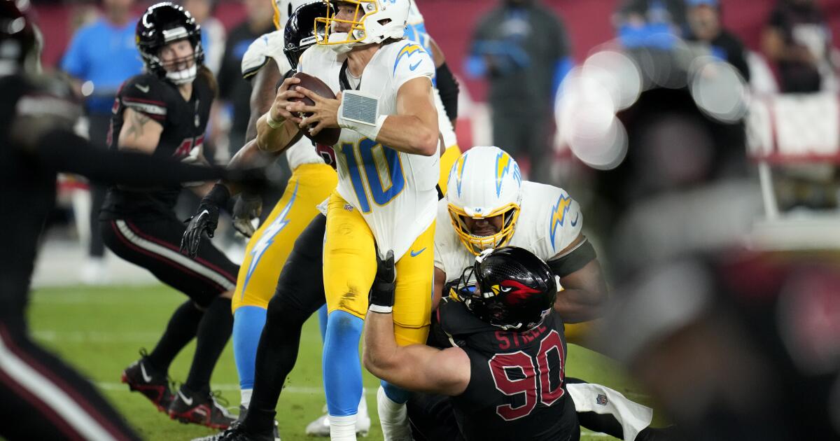 The Sports Report: A tough loss for Chargers against Arizona