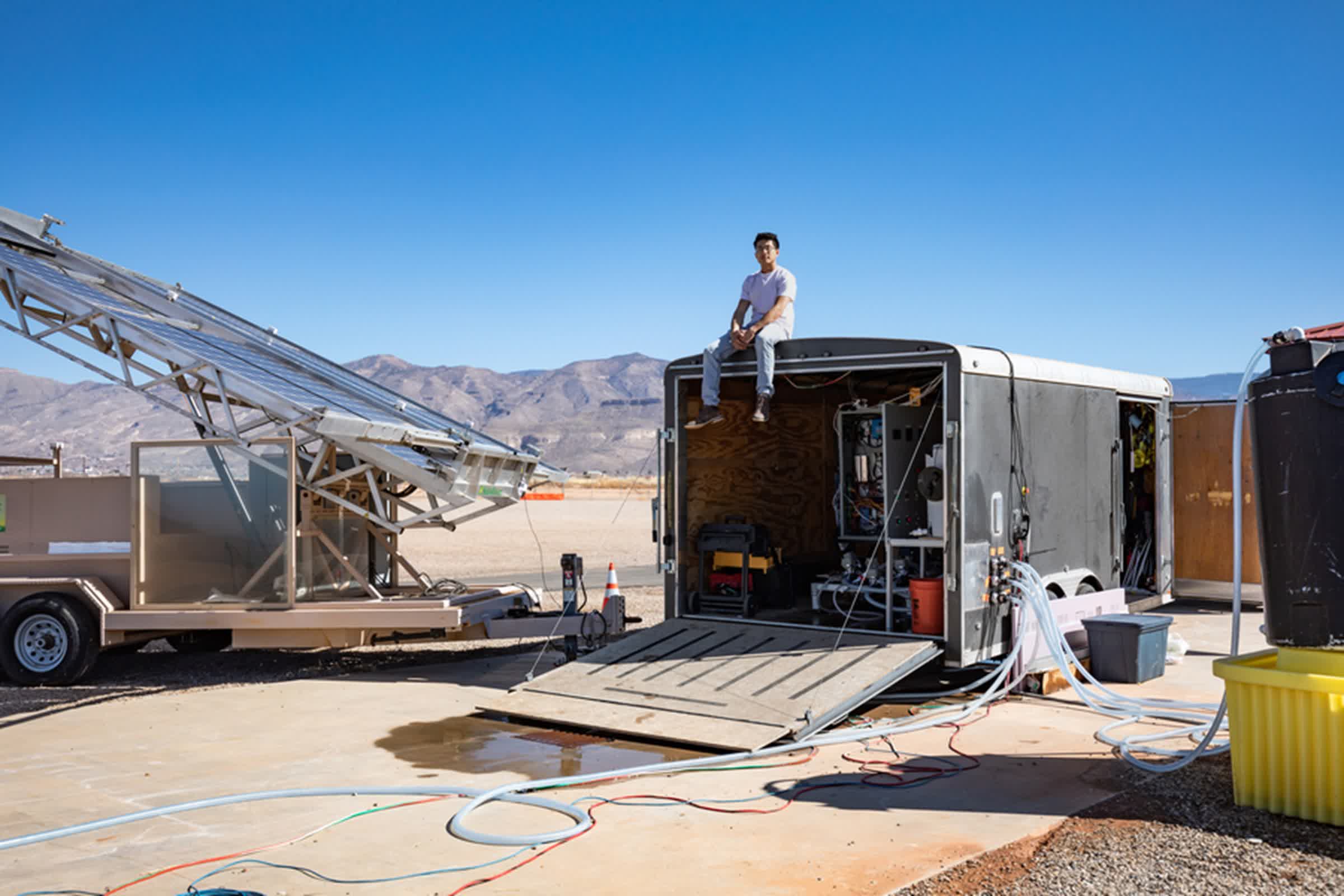 MIT engineers create solar-powered desalination system producing 5,000 liters of water daily