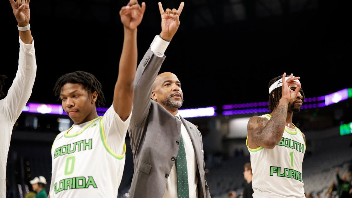 South Florida basketball coach Amir Abdur-Rahim dies at 43 after complications during medical procedure