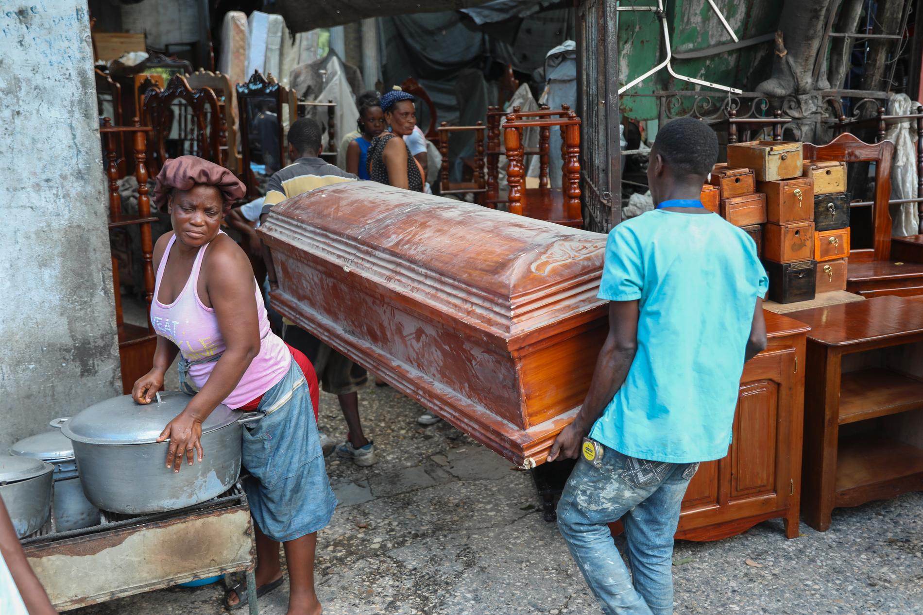 Avrättas med machete: 3 600 döda i våldets Haiti