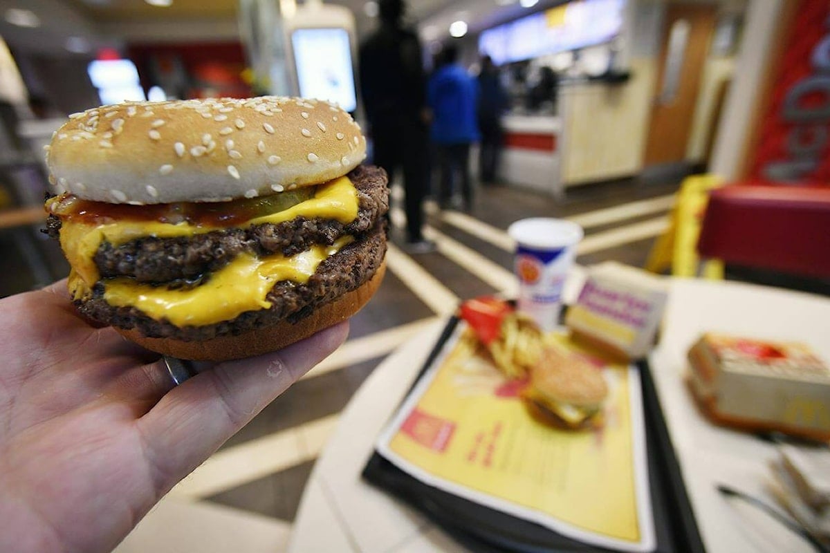 Onions implicated in deadly McDonald’s U.S. E. coli outbreak