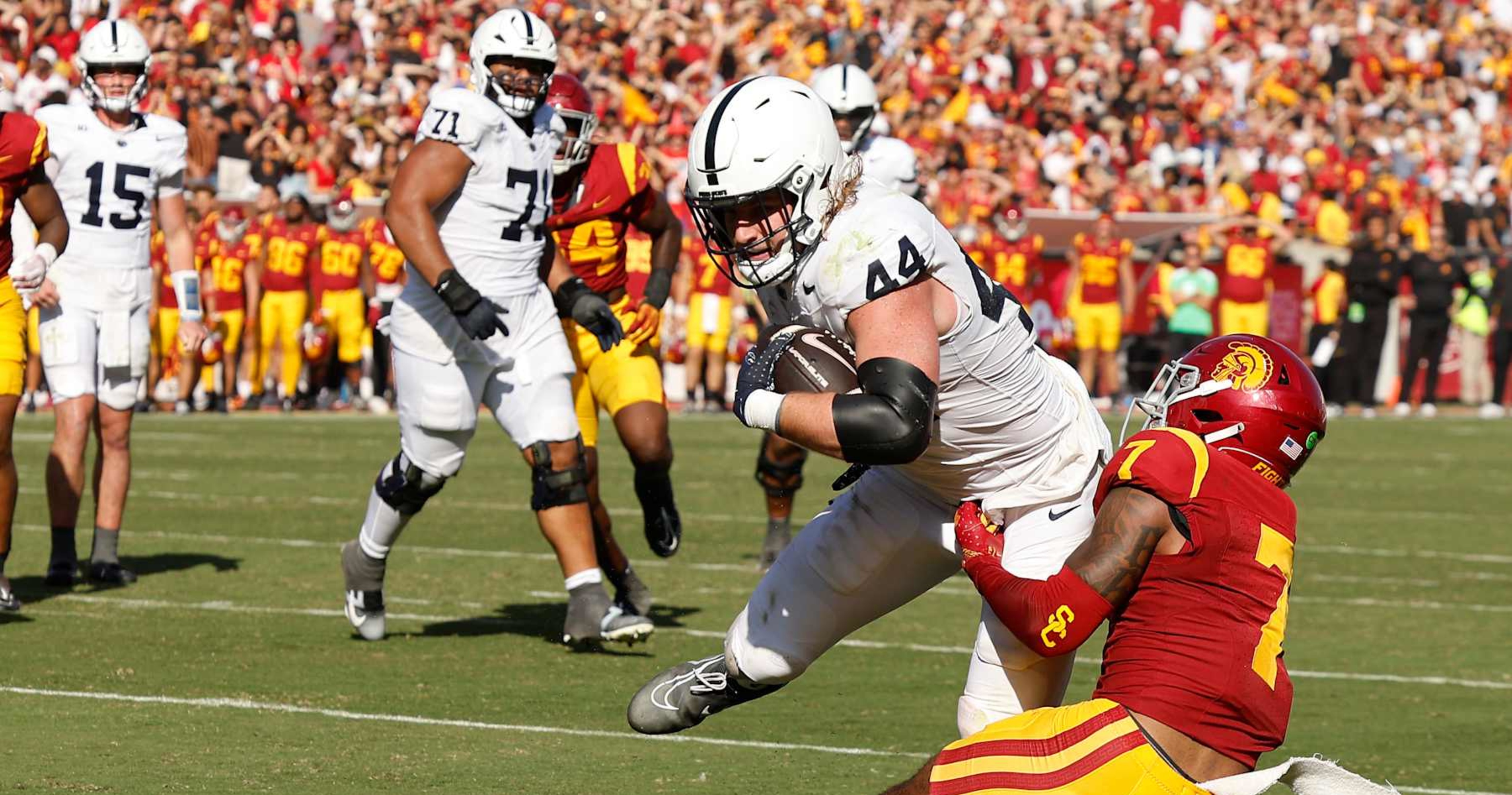 PSU's Franklin Calls Tyler Warren '1 of the Best Players' in CFB After Historic Game