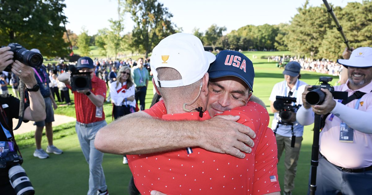 Golf fans flood Keegan Bradley with love after clinching Presidents Cup for Americans