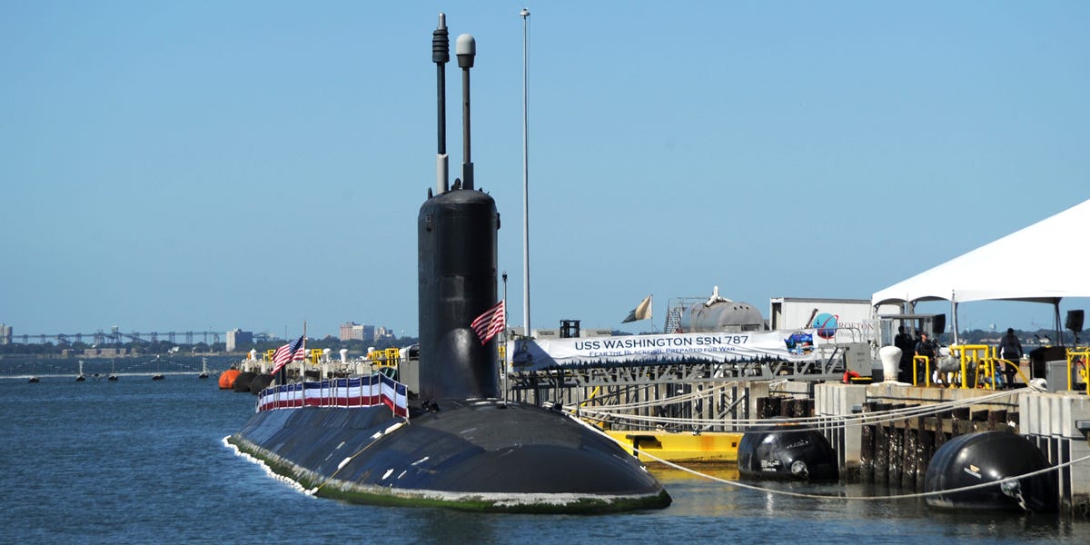 US attack submarine crew picks up top award for 'demanding' spy operations