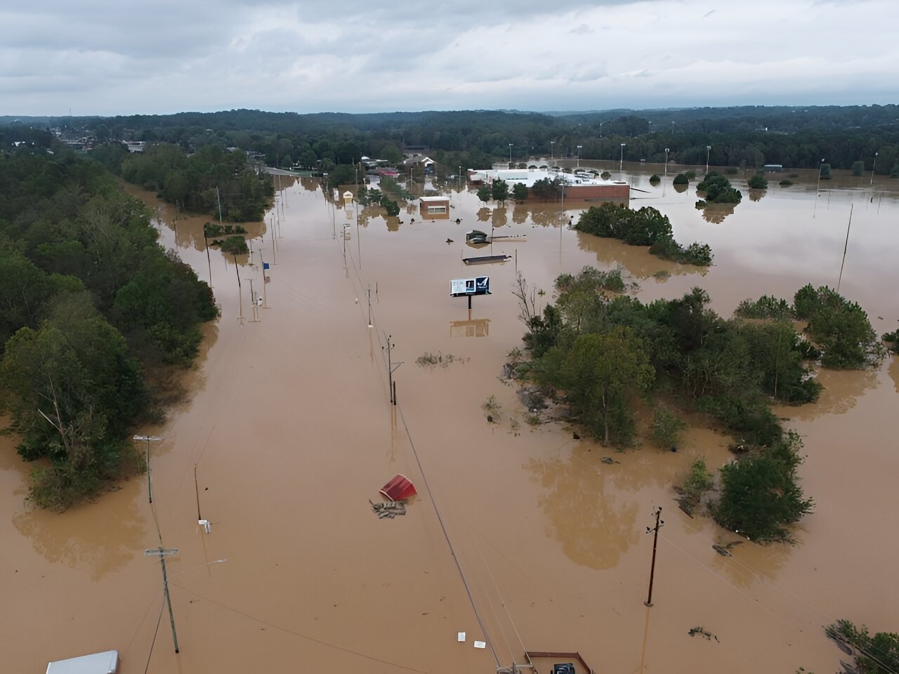 Climate change, aging infrastructure, human decisions feed into disasters like Hurricane Helene, says expert