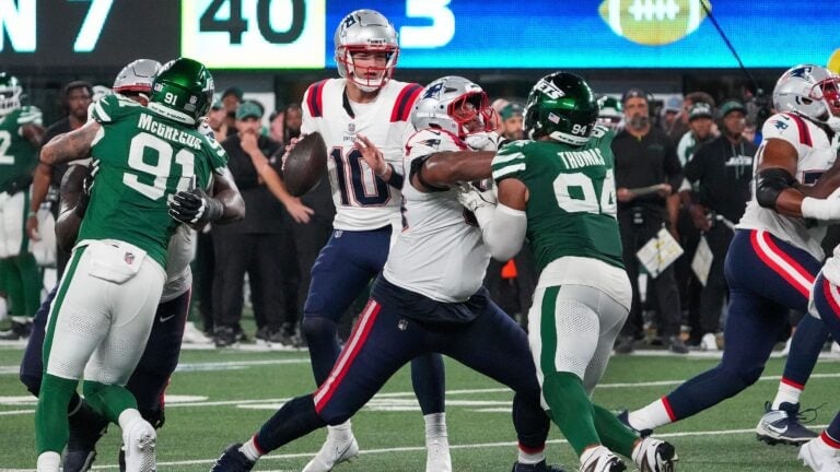 What experts are predicting for Sunday's Patriots-Jets game