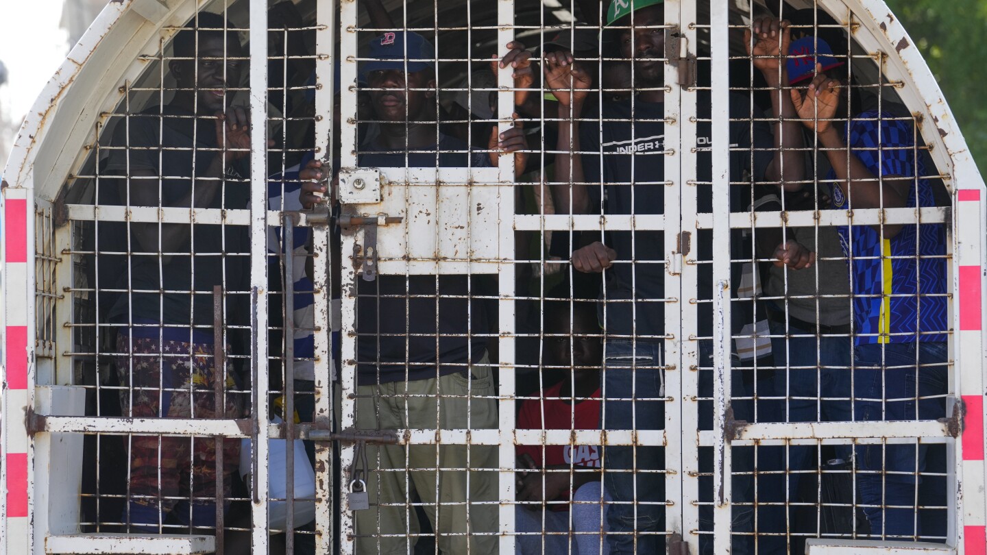 Dominican Republic will deport up to 10,000 Haitians a week, citing an 'excess' of immigrants