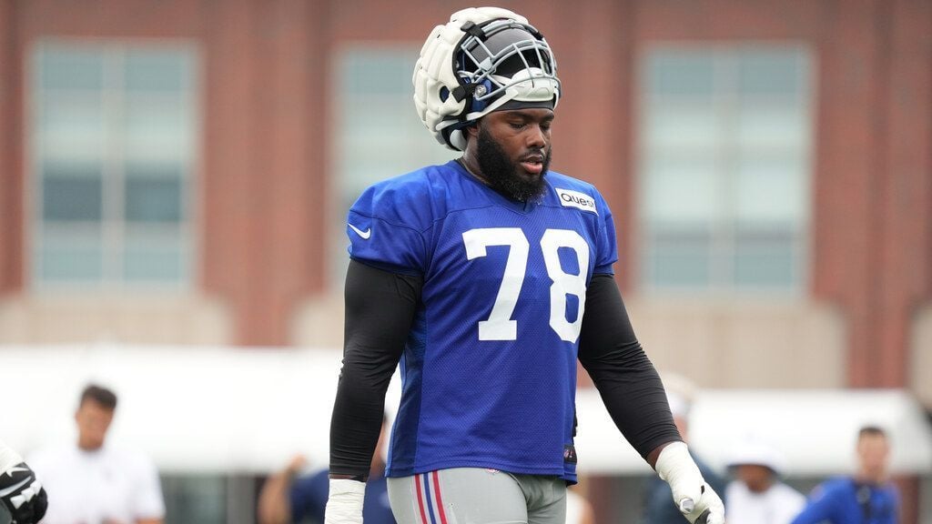 Sources: Giants LT Thomas (foot) out indefinitely