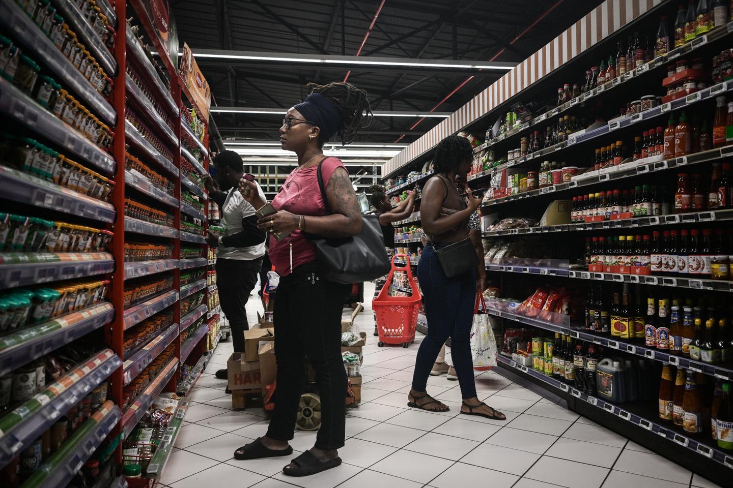 Martinique : qui sont les békés et pourquoi sont-ils associés à la vie chère ? Comprendre en trois minutes