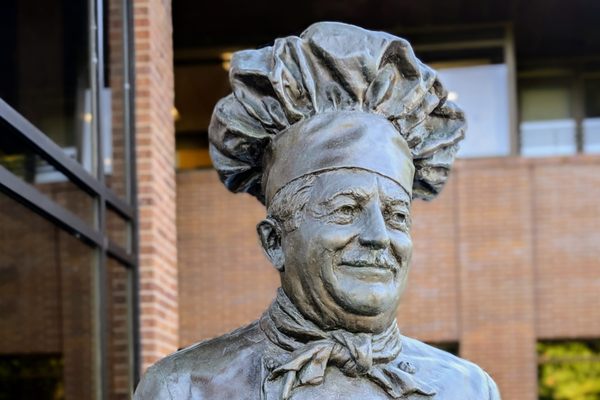 Chef Boyardee Statue in Omaha, Nebraska