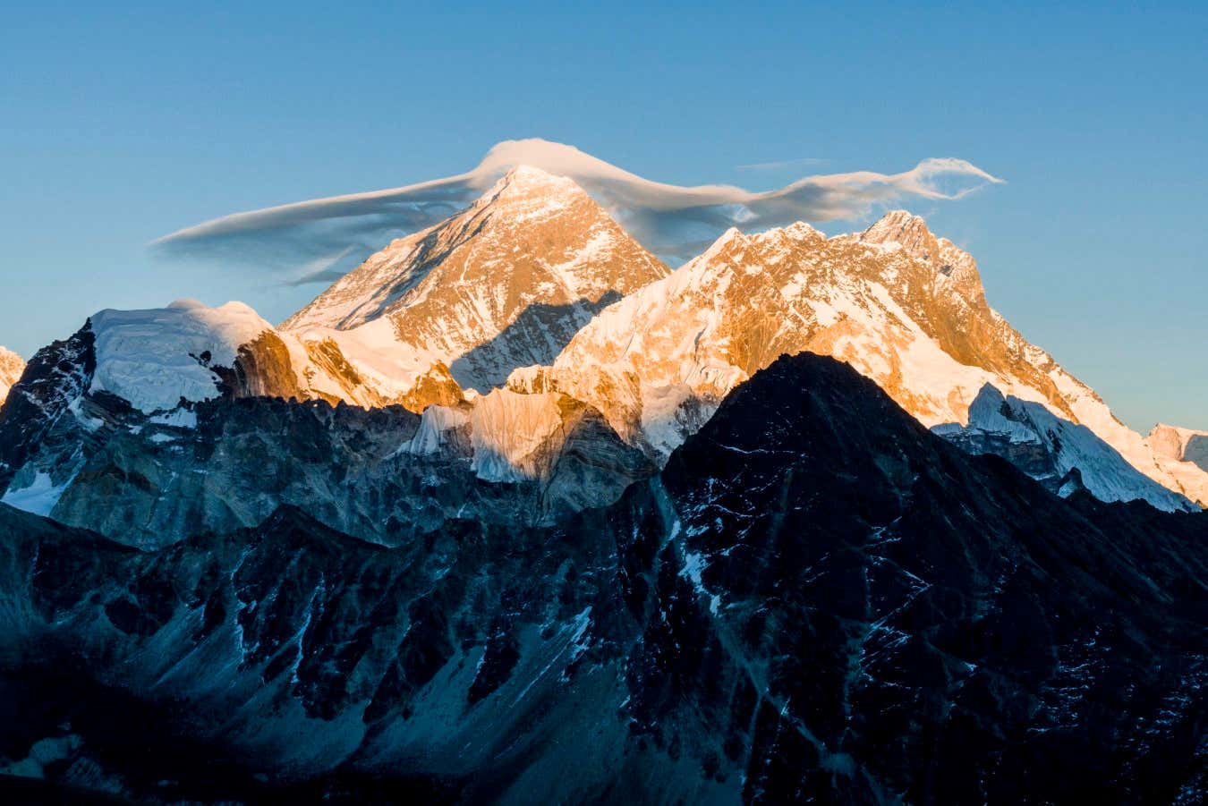 How 'river piracy' made Mount Everest grow even taller