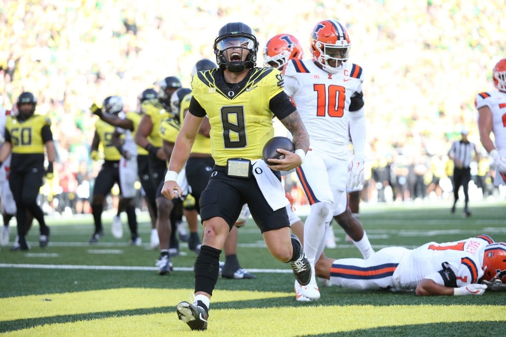 No. 20 Illinois loses to No. 1 Oregon 38-9