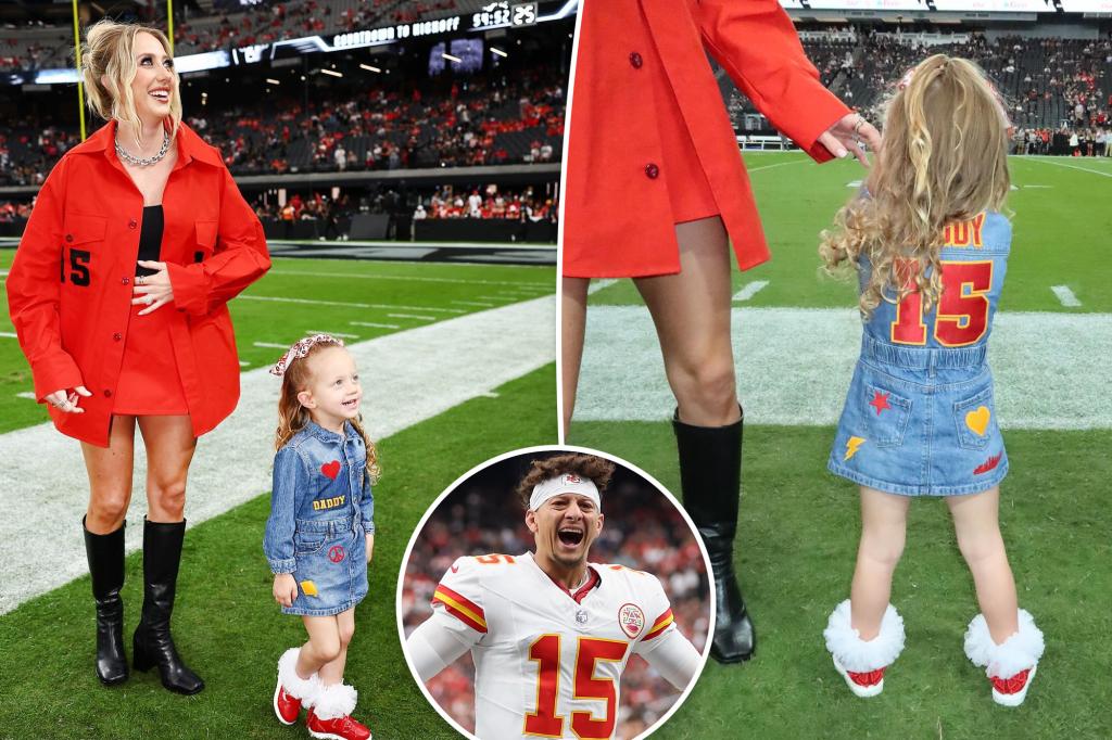 Brittany Mahomes and daughter Sterling twin in custom '15' gear for Chiefs vs. Raiders game