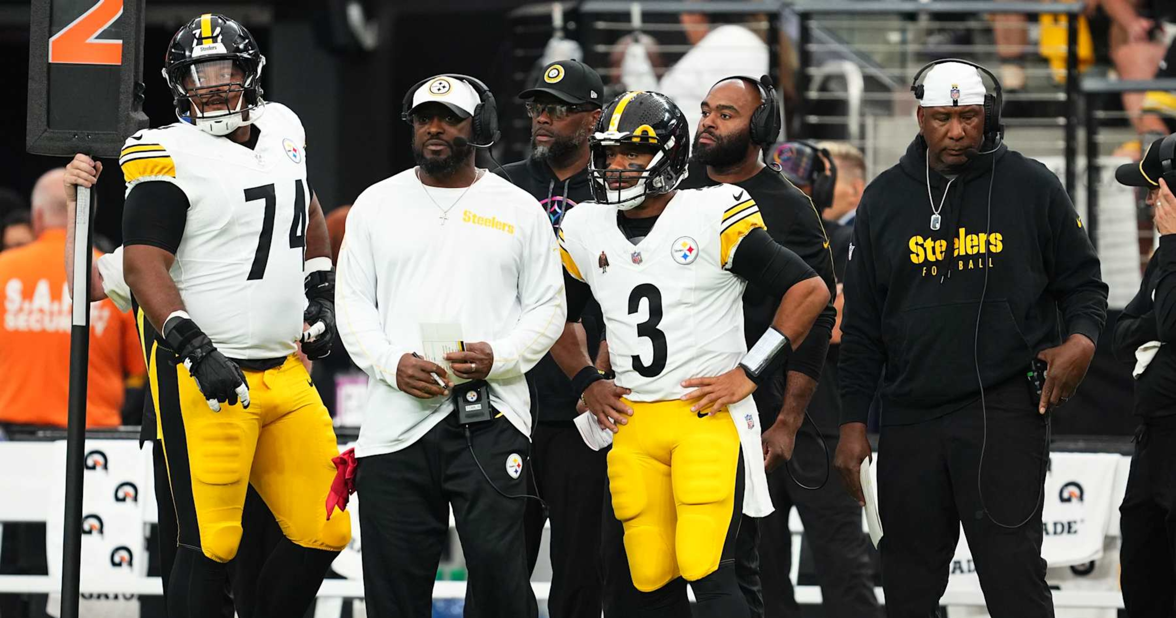 Russell Wilson Praised By NFL Fans as Mike Tomlin, Steelers Beat Daniel Jones, Giants