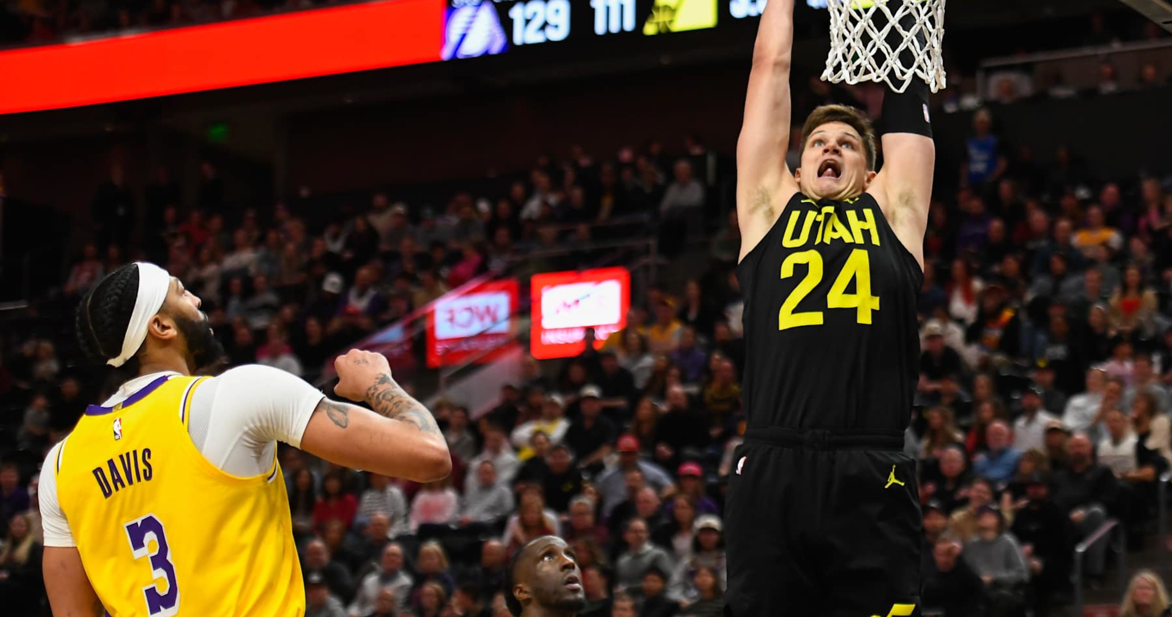 Lakers Shouldn't Trade for Expensive Star amid 3-0 Start, Walker Kessler Rumors