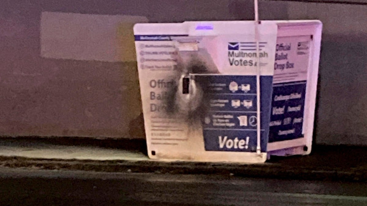 Hundreds of US ballots destroyed after drop boxes targeted by fire