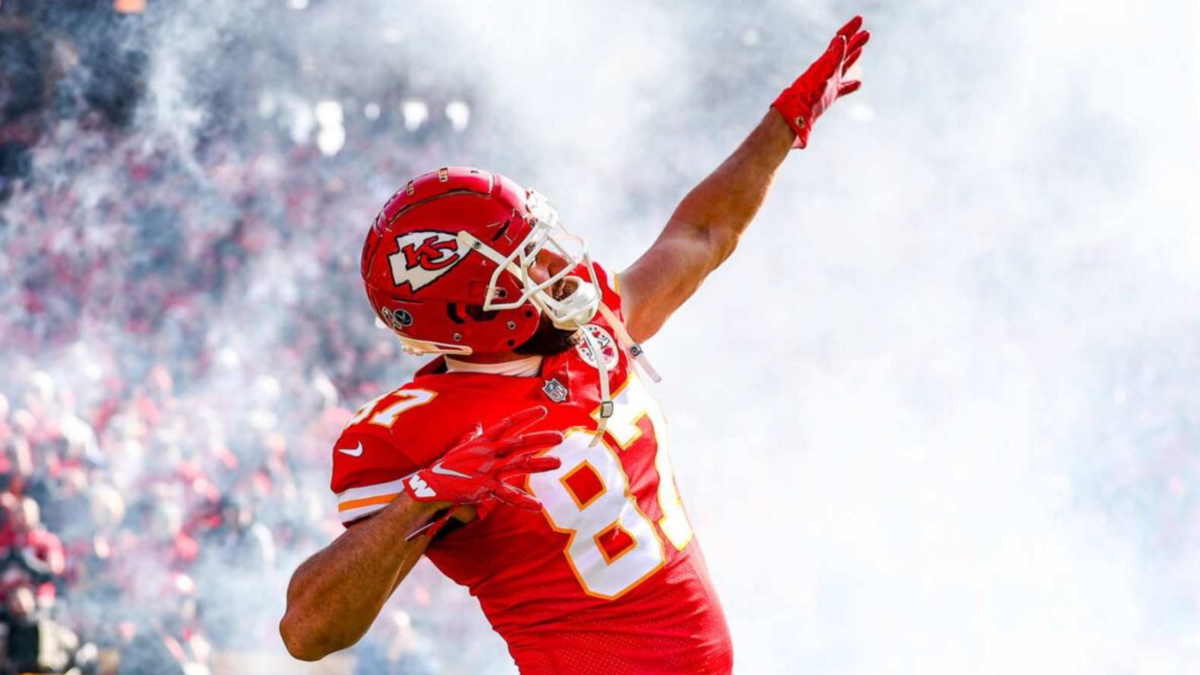 After Travis Kelce’s 1st TD, Andy Reid’s Chiefs Announce Big Blow to TE Room as Josh Uche Joins Active Roster