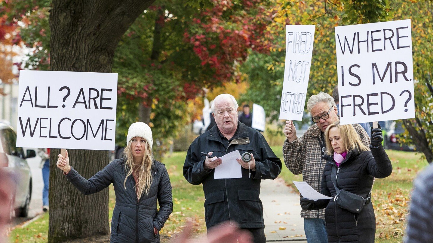 Longtime music director at Michigan church fired for same-sex marriage