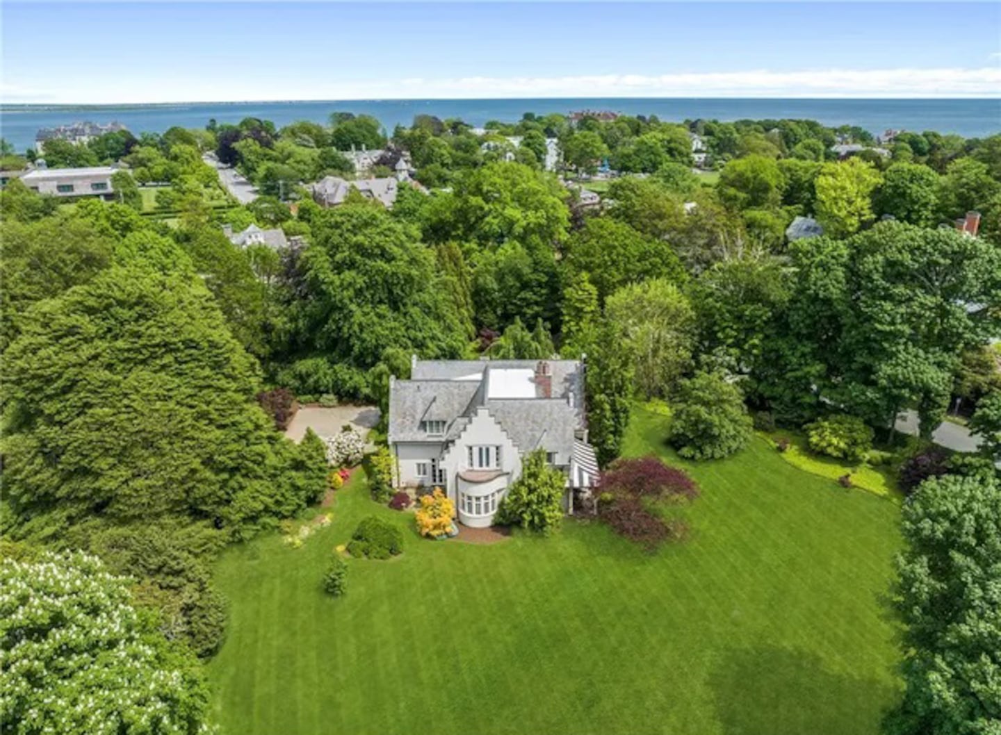 5 Mega Millions-worthy houses in Rhode Island