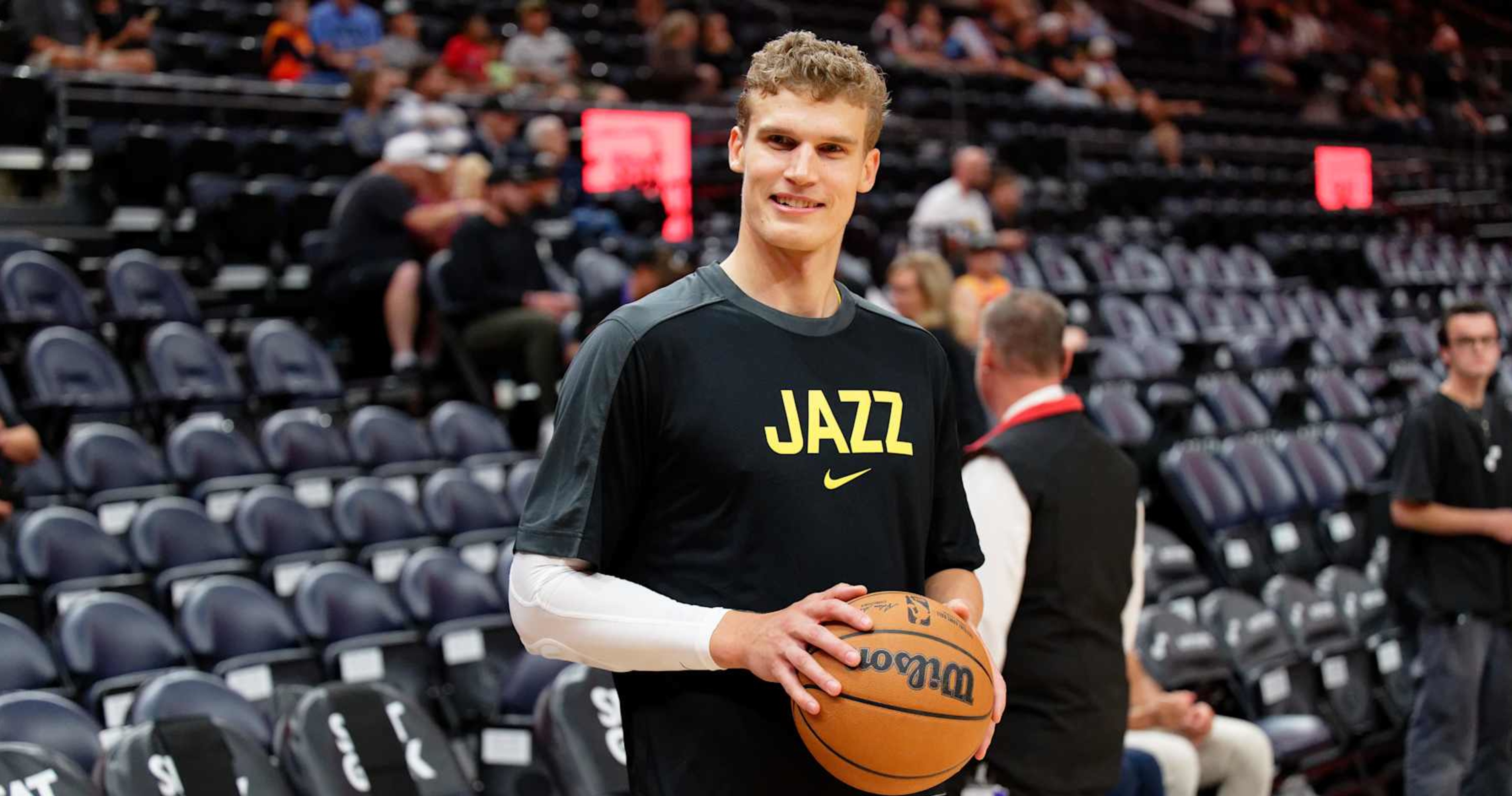 Lauri Markkanen Honored by Warriors, Jazz Trade Rumors During 2024 NBA Free Agency