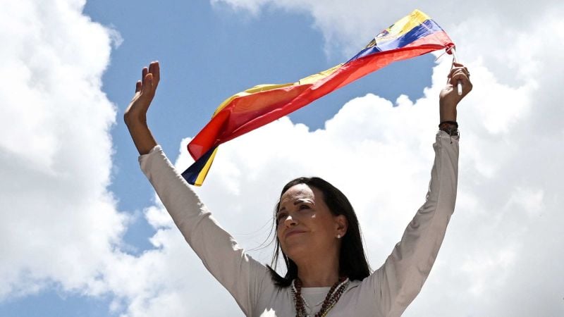 María Corina Machado asegura que no se va de Venezuela luego de que Maduro especulara con una supuesta salida