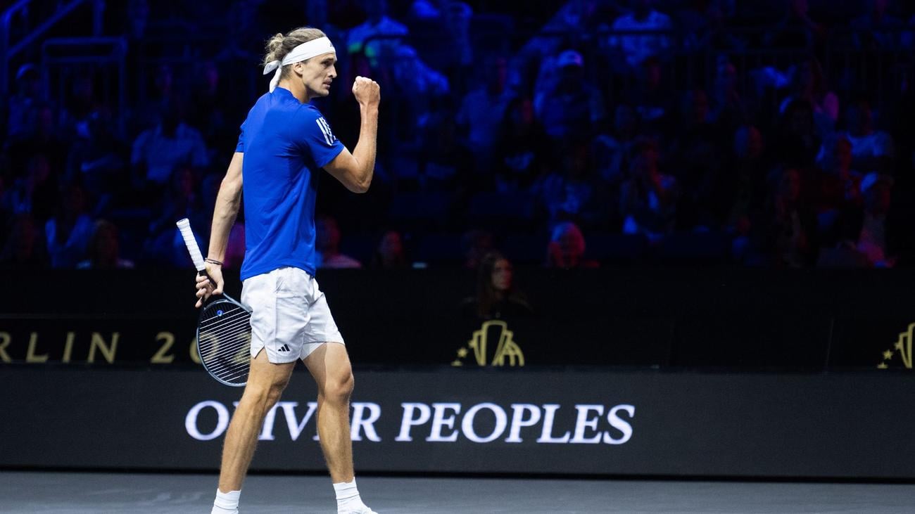 Tennis-Masters: Tennisprofi Zverev siegt mit Lungenproblemen in Shanghai