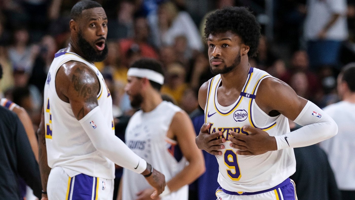 LeBron and Bronny James play together for first time in preseason game for the Lakers