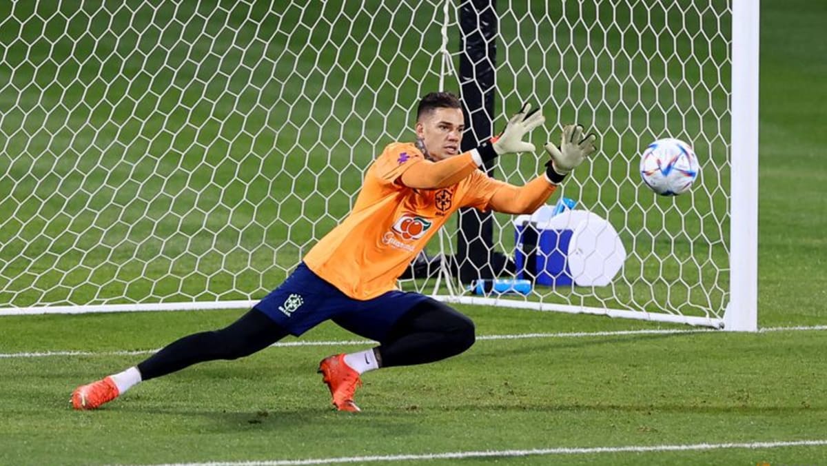 Goalkeeper Ederson wants Brazil response v Chile after Paraguay setback