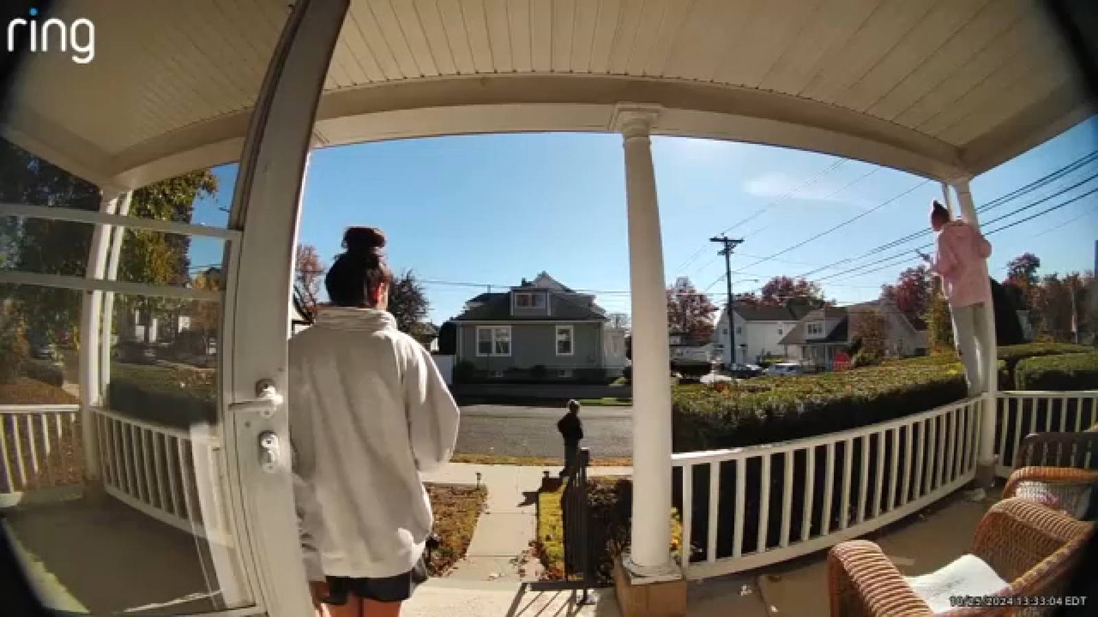 3 college roommates chase down porch pirate in Connecticut