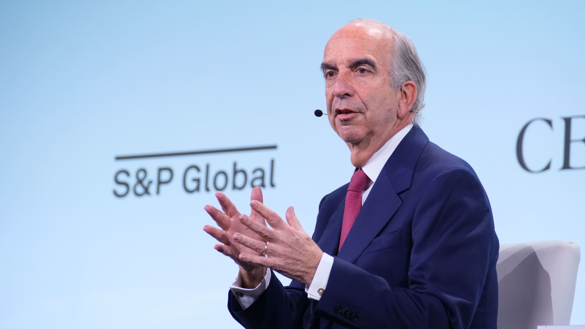 FTC clears Chevron-Hess deal, bans John Hess from board