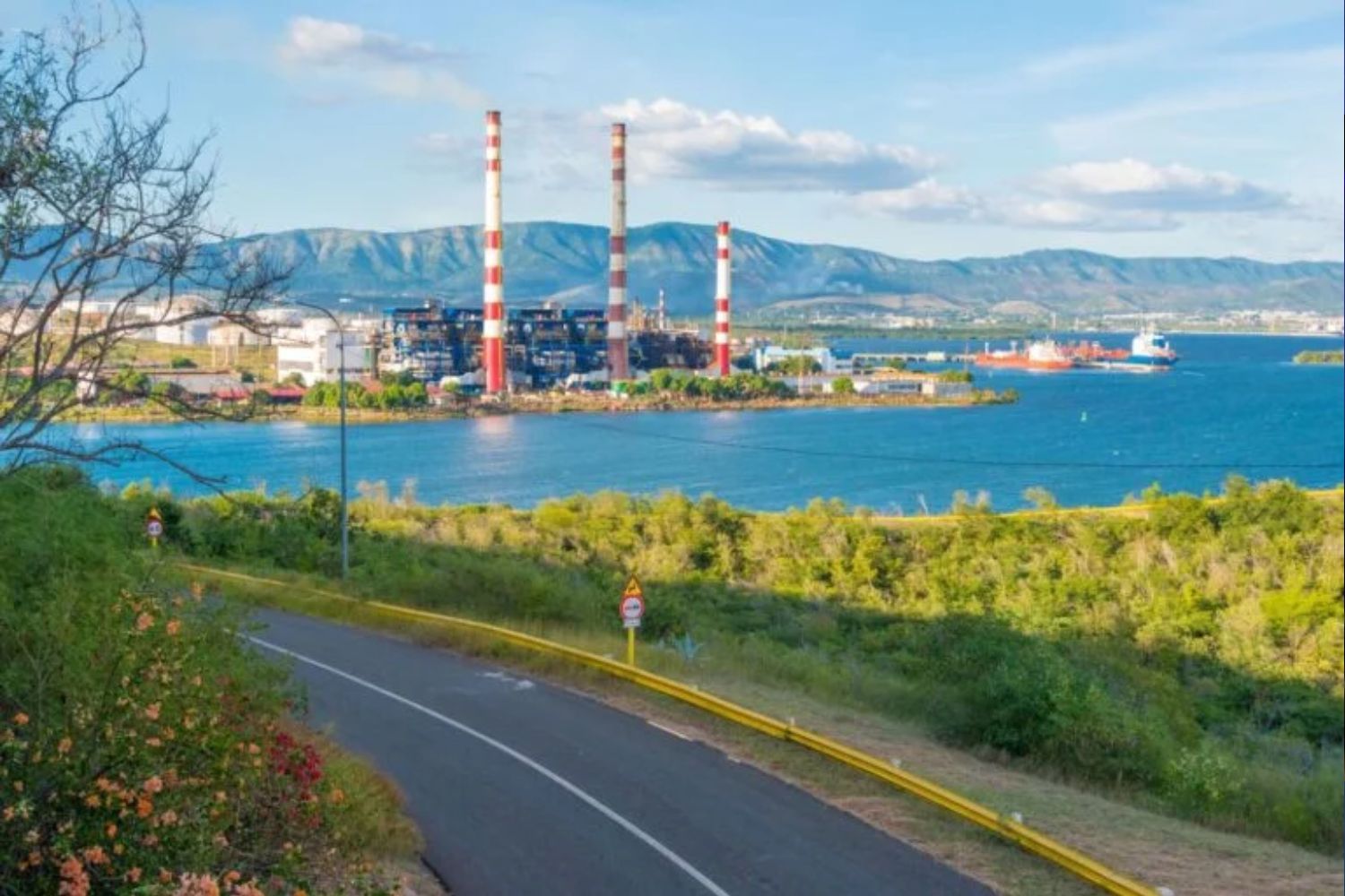 Cuba cae en un apagón total tras la falla de una planta eléctrica