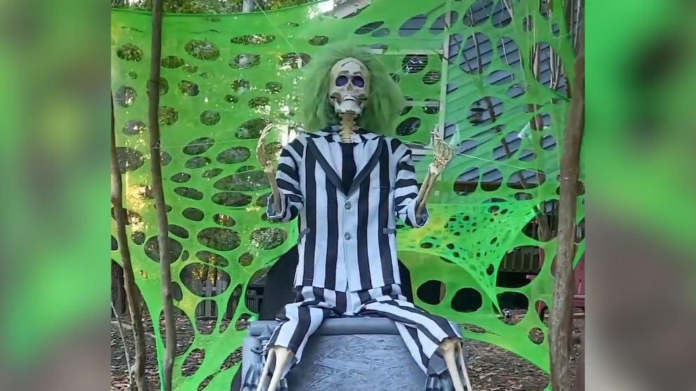 WATCH: Woman shows off incredible 'Beetlejuice'-themed Halloween display