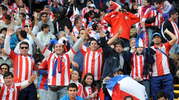 "Sono quasi morto sull'aereo". La confessione di Julio Enciso durante il viaggio in Paraguay